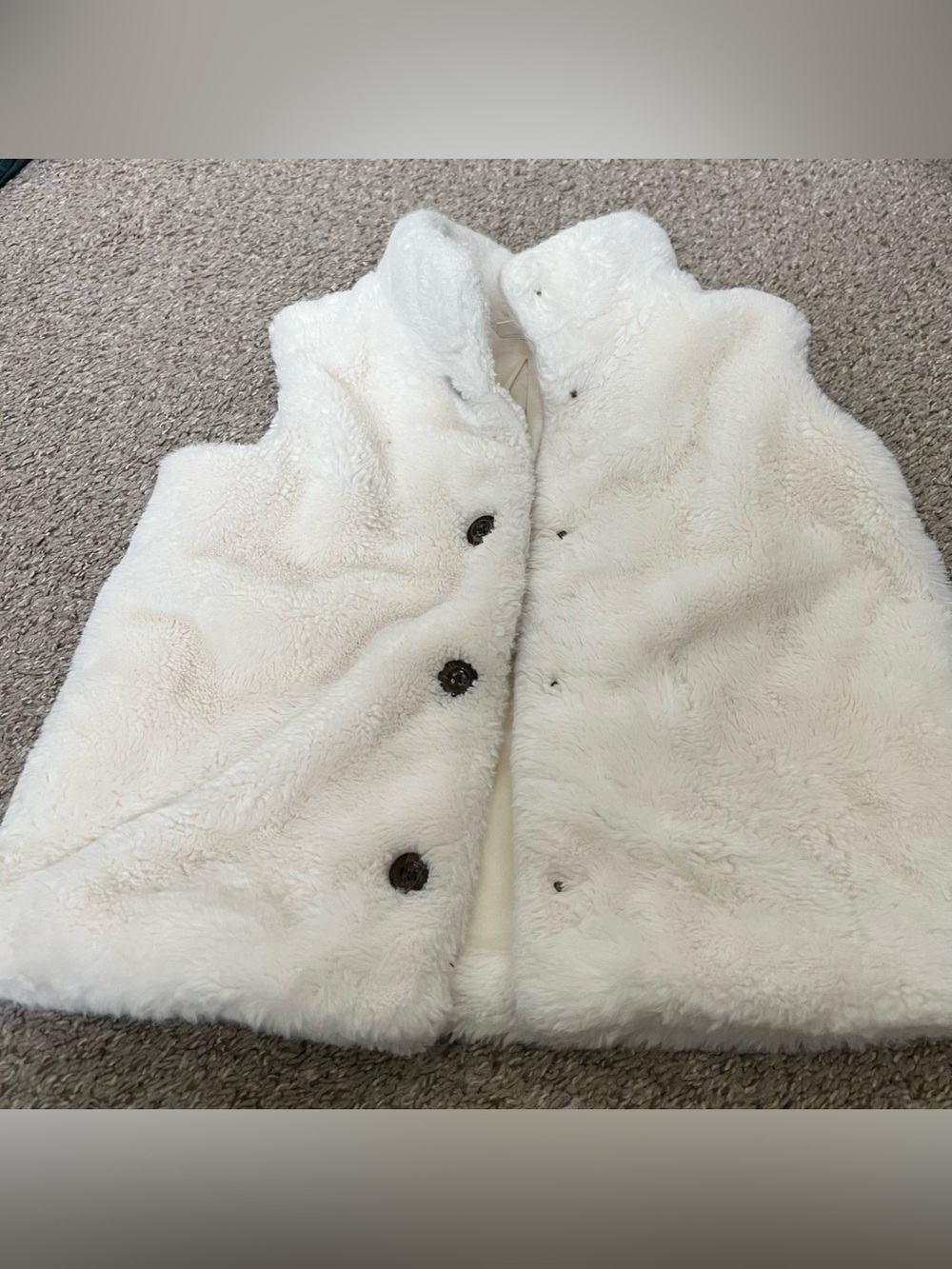 Hanna Andersson Kids Faux Fur Vest in Off-White Size 6/7